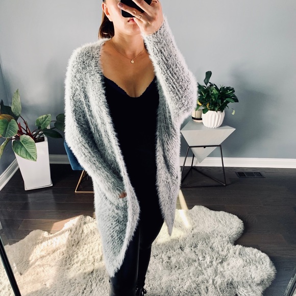 SOLD OUT 🔷Grey Fuzzy Cardigan - Picture 2 of 4